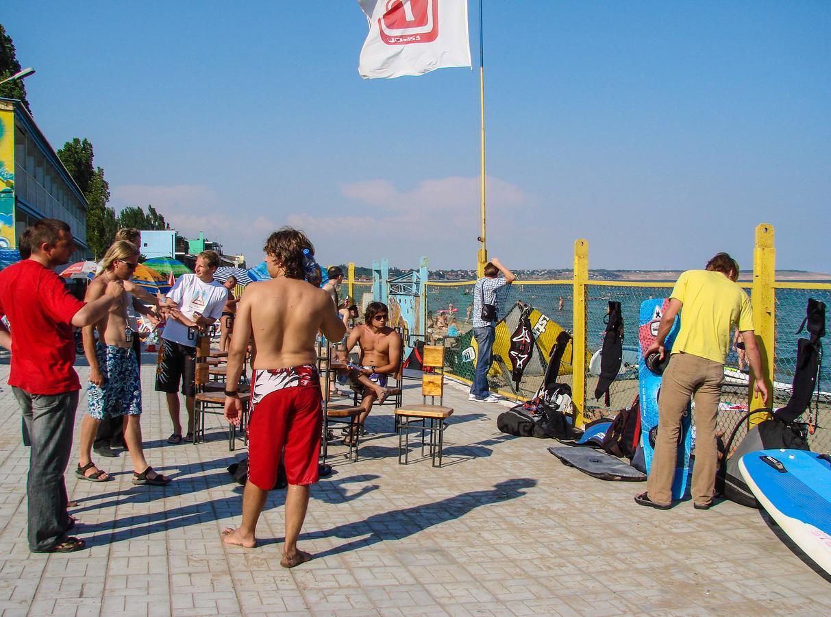 Sun Marine Hotel Oldenburg Bagian luar foto